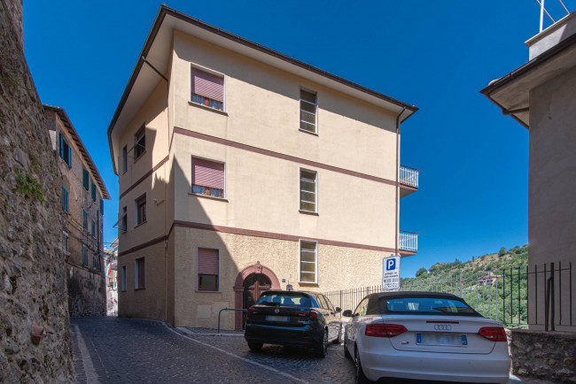 Palazzo intero stabile in vendita a Piglio
