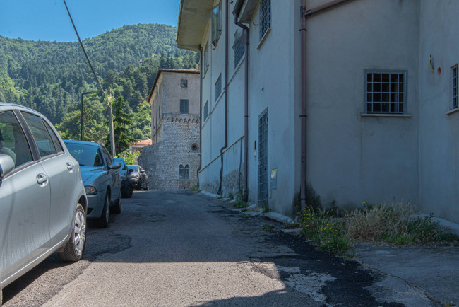 Palazzo intero stabile in vendita a Piglio