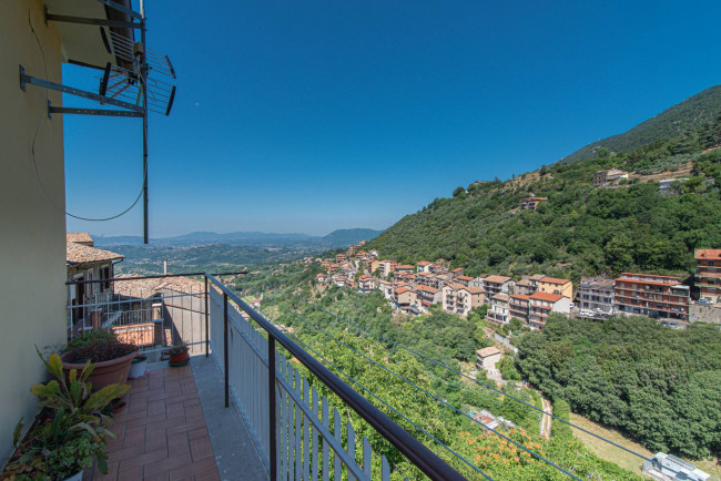 Palazzo intero stabile in vendita a Piglio