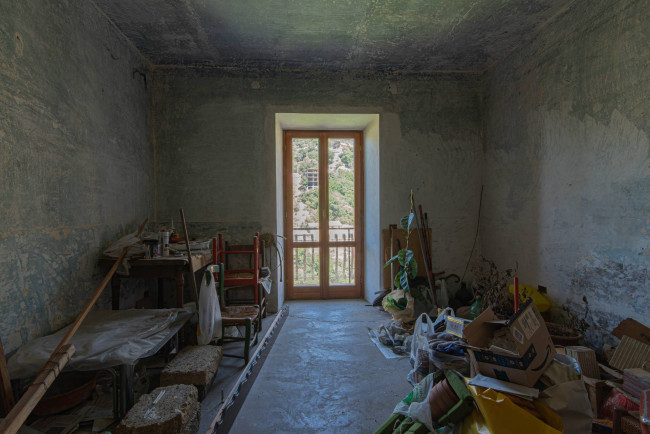 Palazzo intero stabile in vendita a Piglio