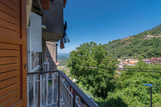 Palazzo intero stabile in vendita a Piglio