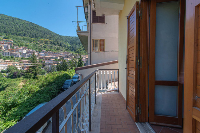 Palazzo intero stabile in vendita a Piglio