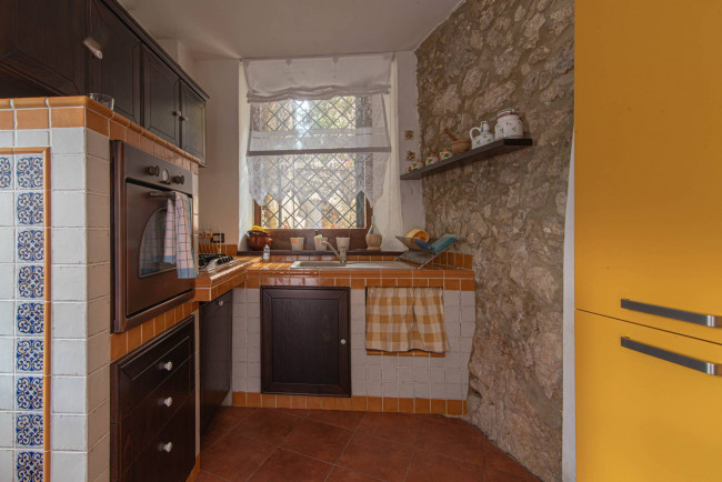 Palazzo storico in vendita a San Donato Val di Comino