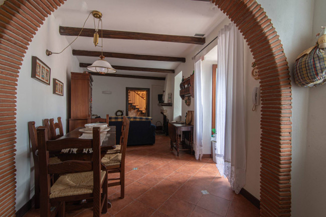 Palazzo storico in vendita a San Donato Val di Comino