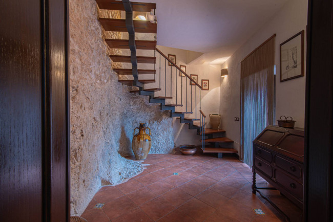 Palazzo storico in vendita a San Donato Val di Comino