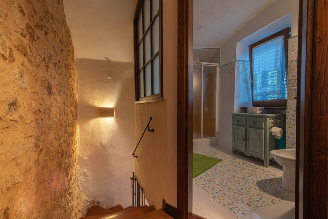 Palazzo storico in vendita a San Donato Val di Comino