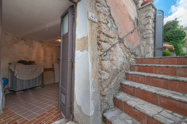 Palazzo storico in vendita a San Donato Val di Comino