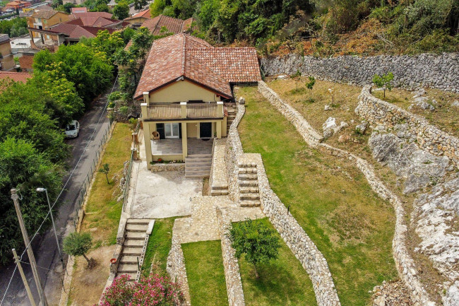 Abitazioni tipiche storiche in vendita a Arce