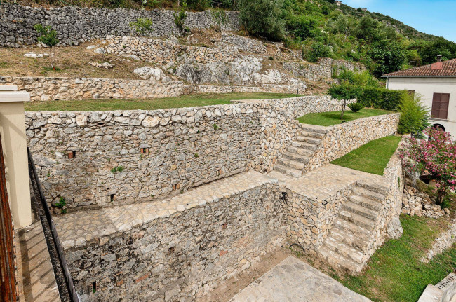 Abitazioni tipiche storiche in vendita a Arce