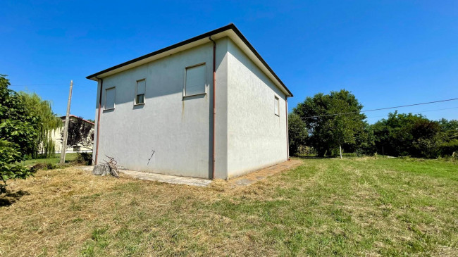detached house for sale in Ceprano