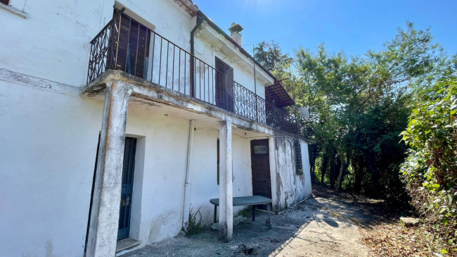 detached house for sale in Rocca d'Arce
