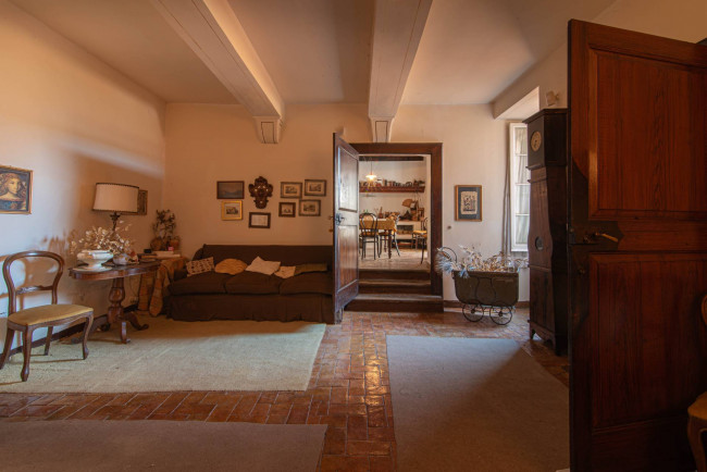 typical historical house for sale in Arpino