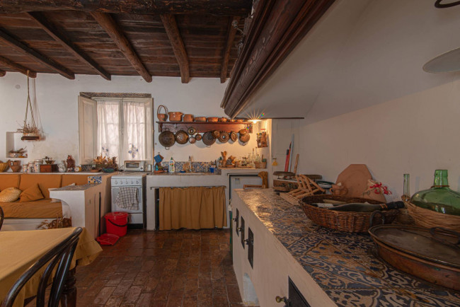 typical historical house for sale in Arpino