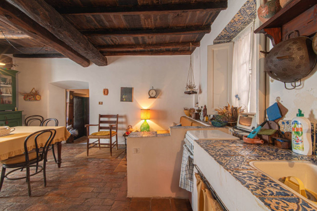 typical historical house for sale in Arpino