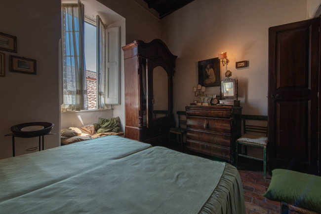 typical historical house for sale in Arpino