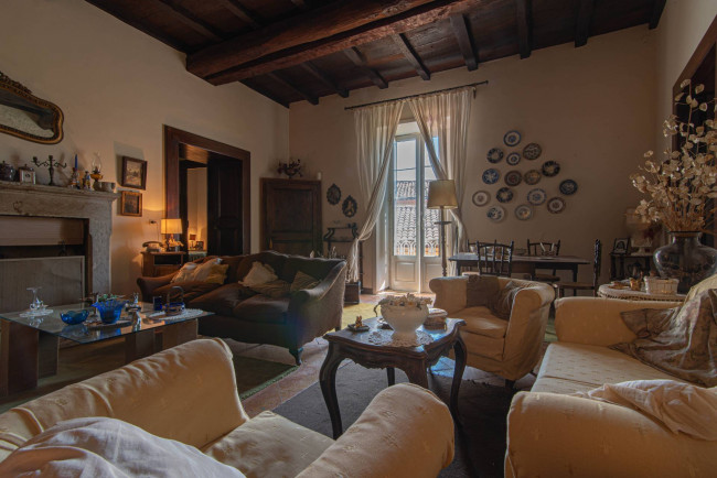 typical historical house for sale in Arpino