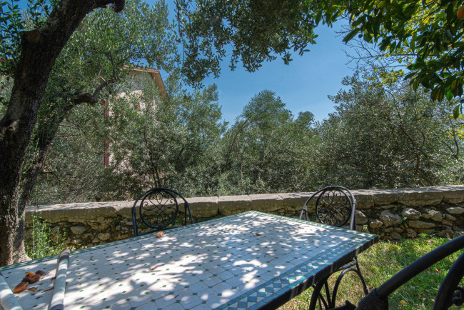 typical historical house for sale in Arpino
