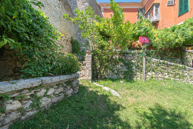 typical historical house for sale in Arpino
