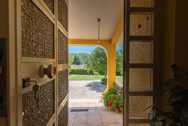Villa for sale in Pescosolido