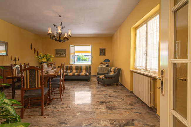 Villa for sale in Pescosolido