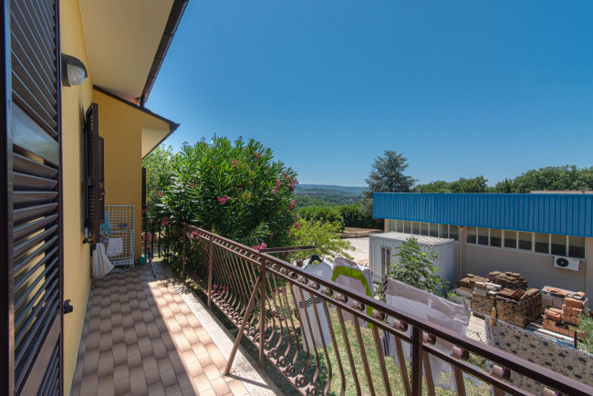 Villa for sale in Pescosolido