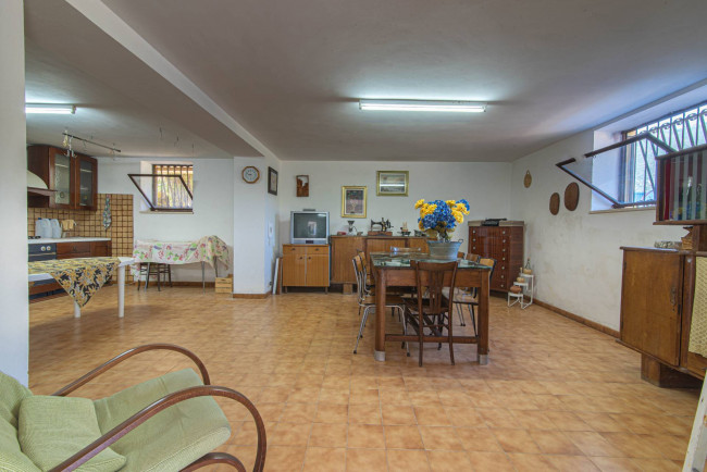 Villa for sale in Pescosolido