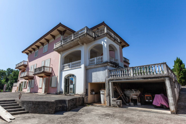 Villa bifamiliare in vendita a San Giovanni Incarico