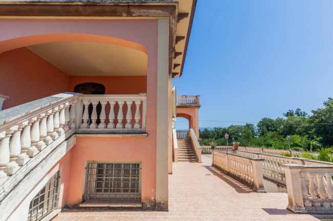 Villa bifamiliare in vendita a San Giovanni Incarico