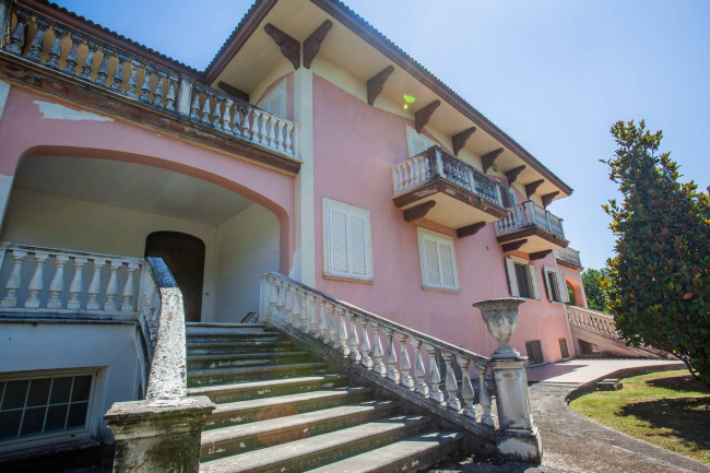 Villa bifamiliare in vendita a San Giovanni Incarico