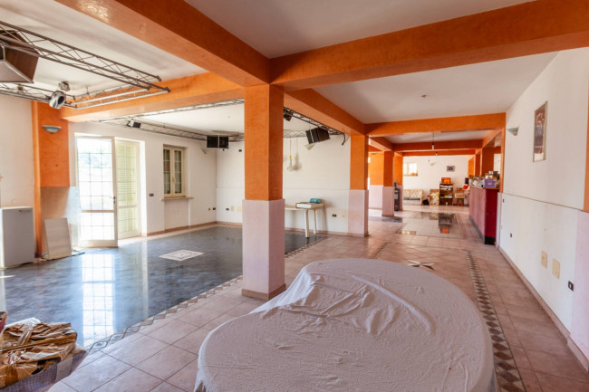 Villa bifamiliare in vendita a San Giovanni Incarico
