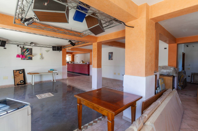 Villa bifamiliare in vendita a San Giovanni Incarico