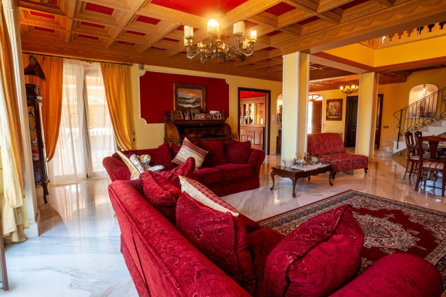 Villa bifamiliare in vendita a San Giovanni Incarico