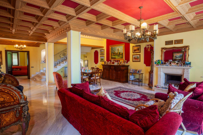 Villa bifamiliare in vendita a San Giovanni Incarico