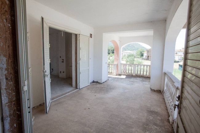 Villa bifamiliare in vendita a San Giovanni Incarico