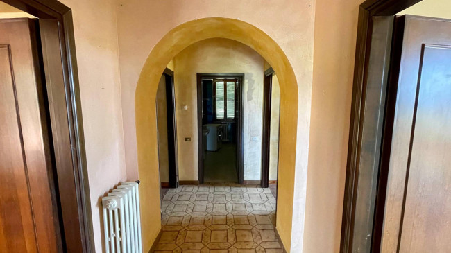 Palazzo intero stabile in vendita a Colfelice