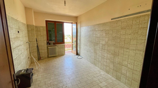 Palazzo intero stabile in vendita a Colfelice