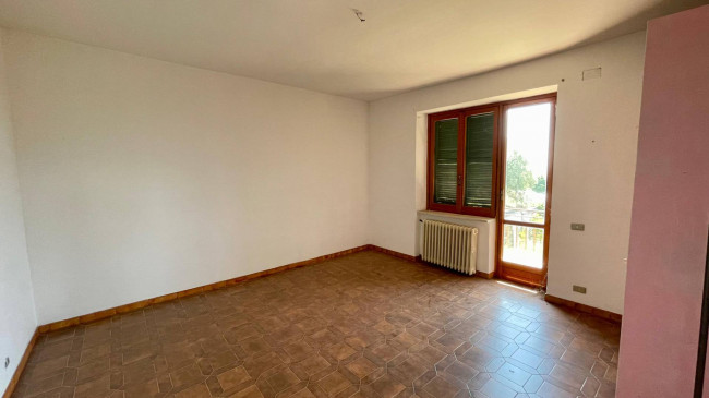 Palazzo intero stabile in vendita a Colfelice