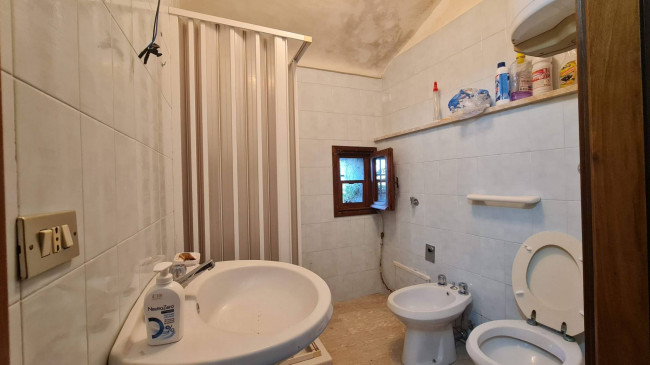 typical historical house for sale in San Donato Val di Comino