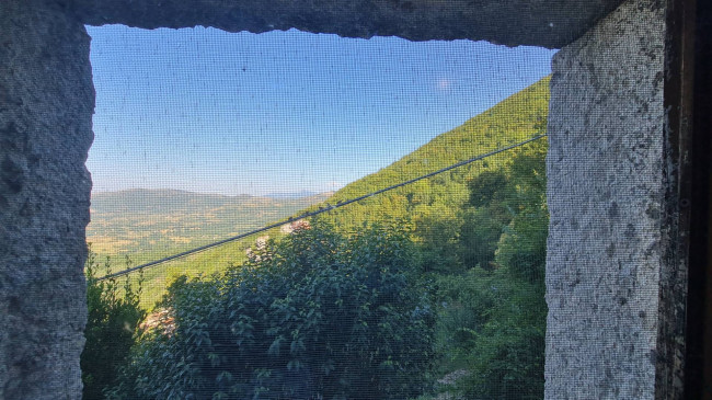 typical historical house for sale in San Donato Val di Comino