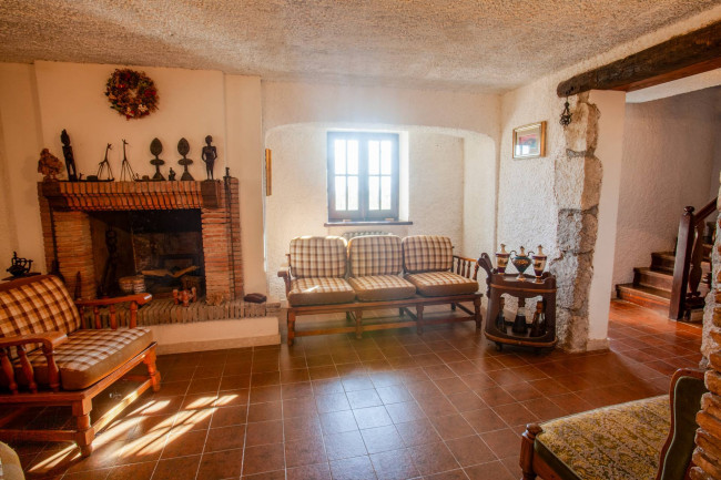 touristic for sale in Campoli Appennino