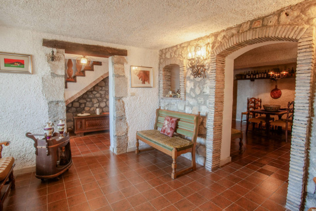 touristic for sale in Campoli Appennino