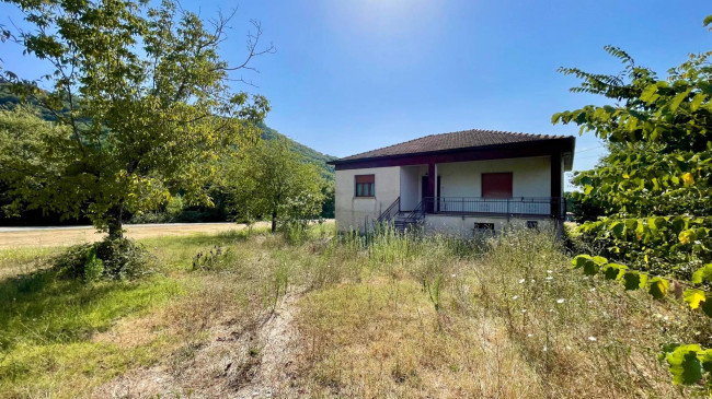 Casa indipendente in vendita a Arce