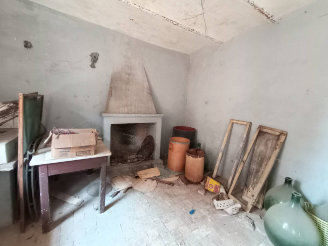 farmhouse for sale in Monte San Giovanni Campano