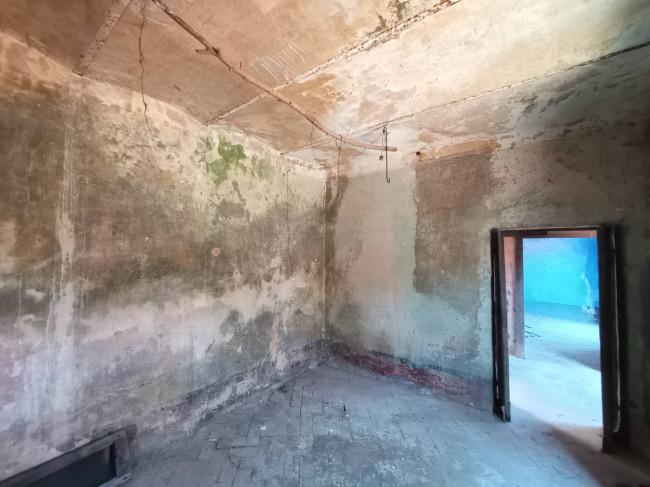 farmhouse for sale in Monte San Giovanni Campano