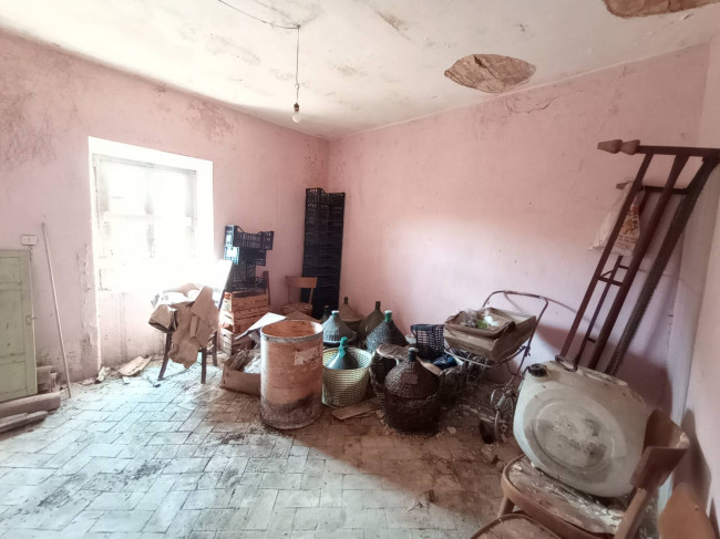 farmhouse for sale in Monte San Giovanni Campano