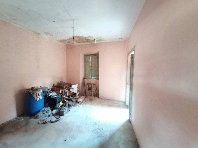 farmhouse for sale in Monte San Giovanni Campano