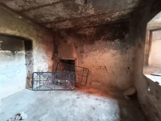 farmhouse for sale in Monte San Giovanni Campano