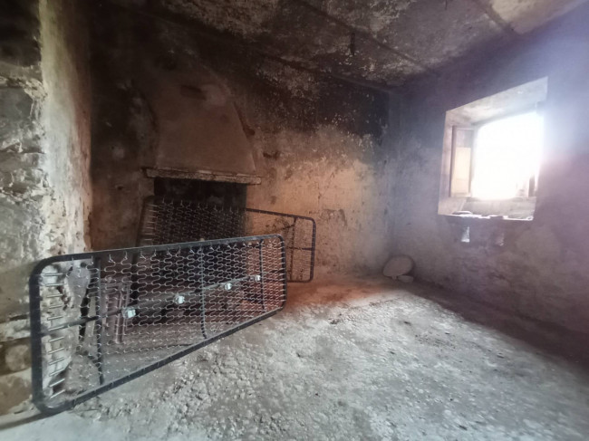farmhouse for sale in Monte San Giovanni Campano