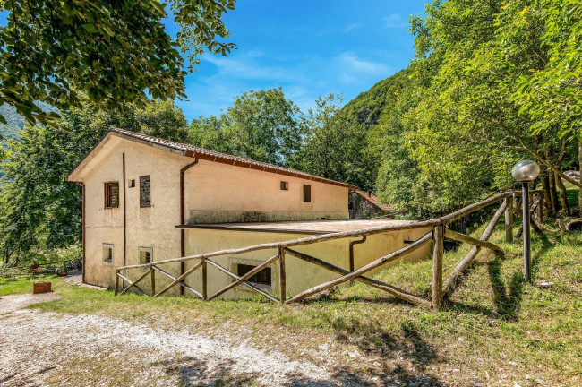 Casale di campagna in vendita a Settefrati