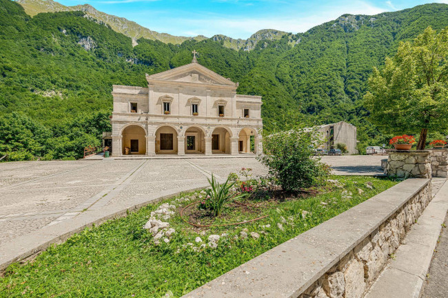 Casale di campagna in vendita a Settefrati